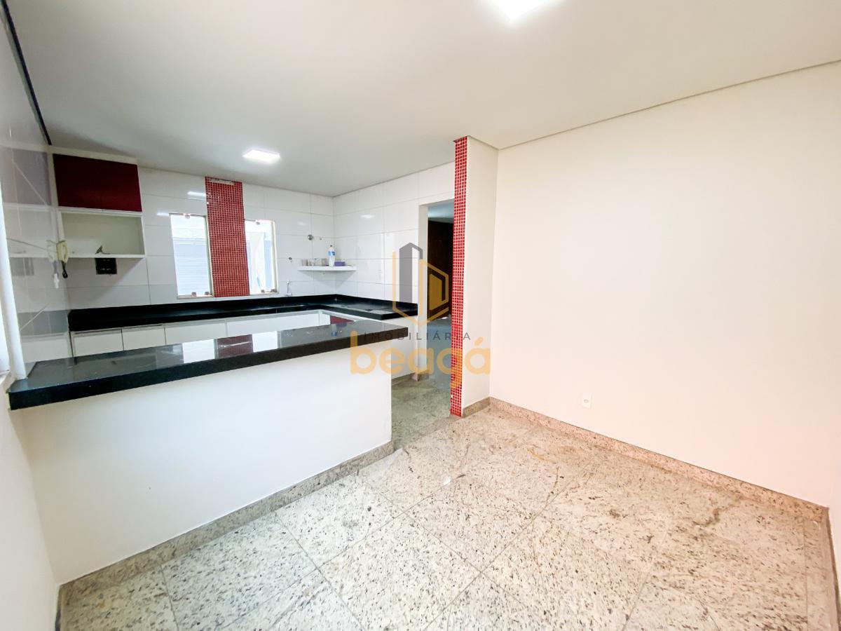 Casa, Parque Turistas, 4 Quartos, 2 Vagas, 2 Suítes