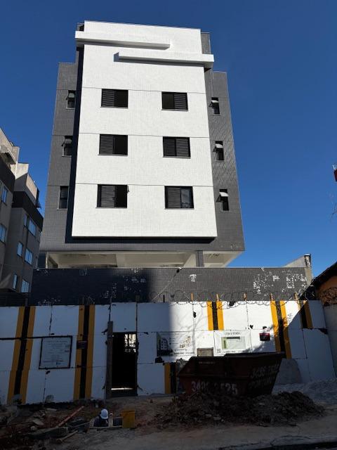 Apartamento, Sagrada Família, 2 Quartos, 2 Vagas, 2 Suítes