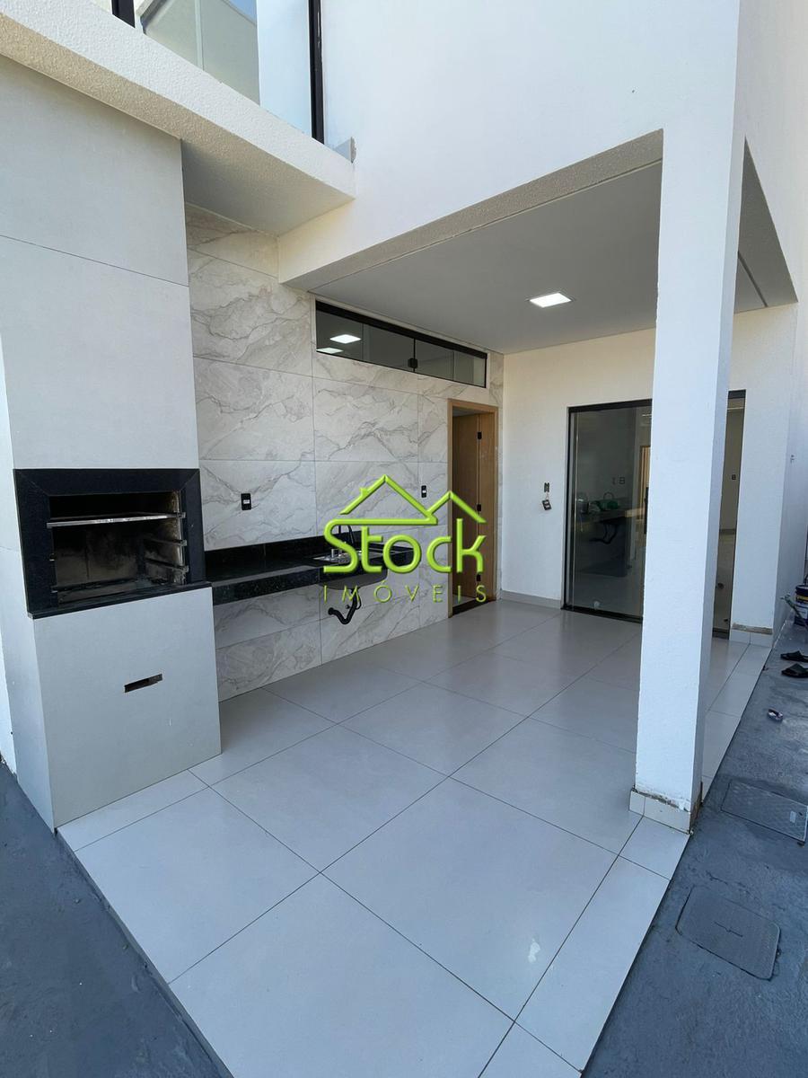Casa, Jardim Imperial, 3 Quartos, 2 Vagas, 1 Suíte