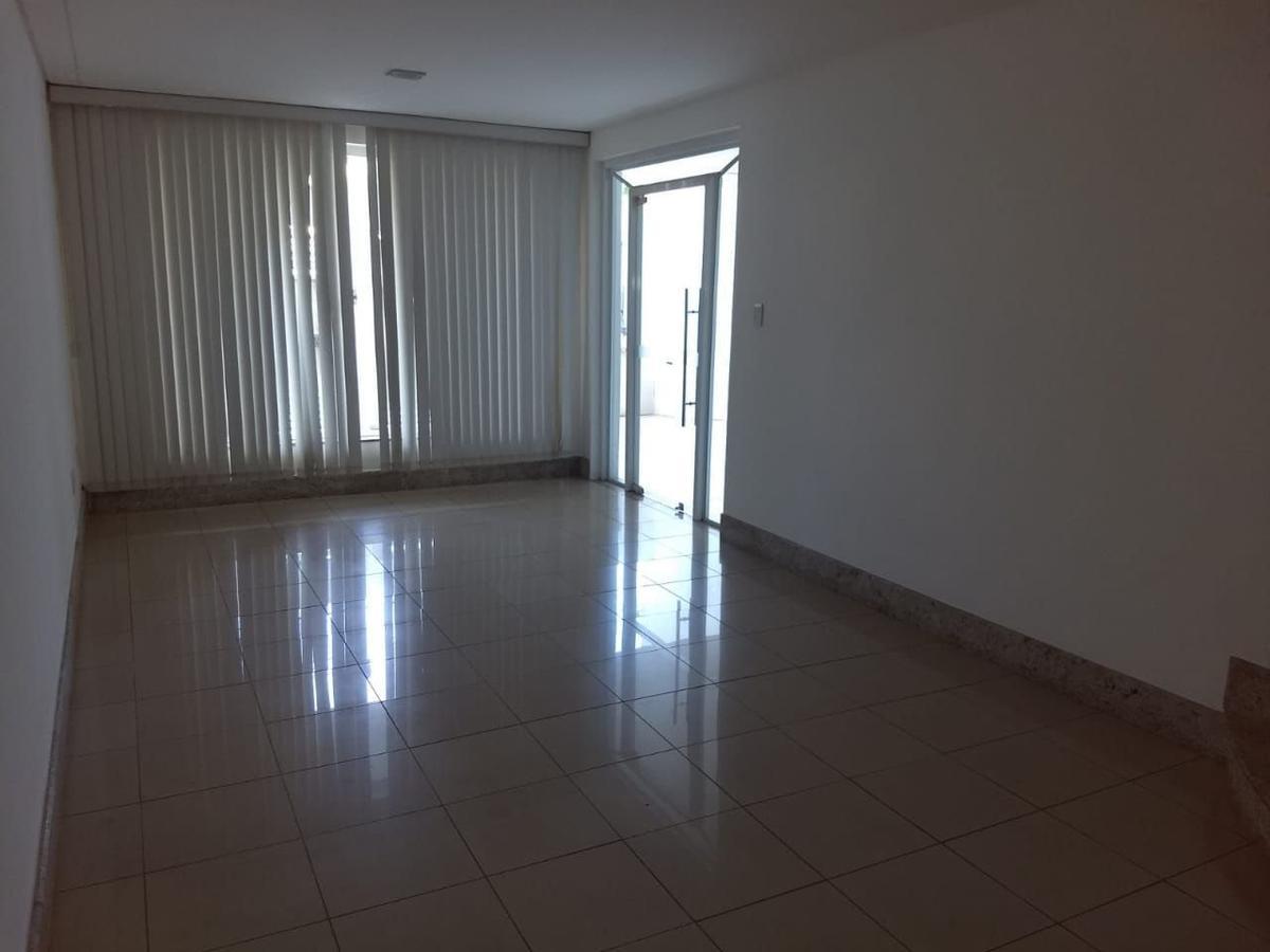 Casa, Santa Maria, 5 Quartos, 3 Vagas, 1 Suíte
