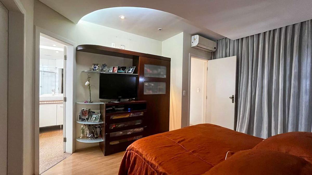Casa, Paquetá, 4 Quartos, 5 Vagas, 2 Suítes
