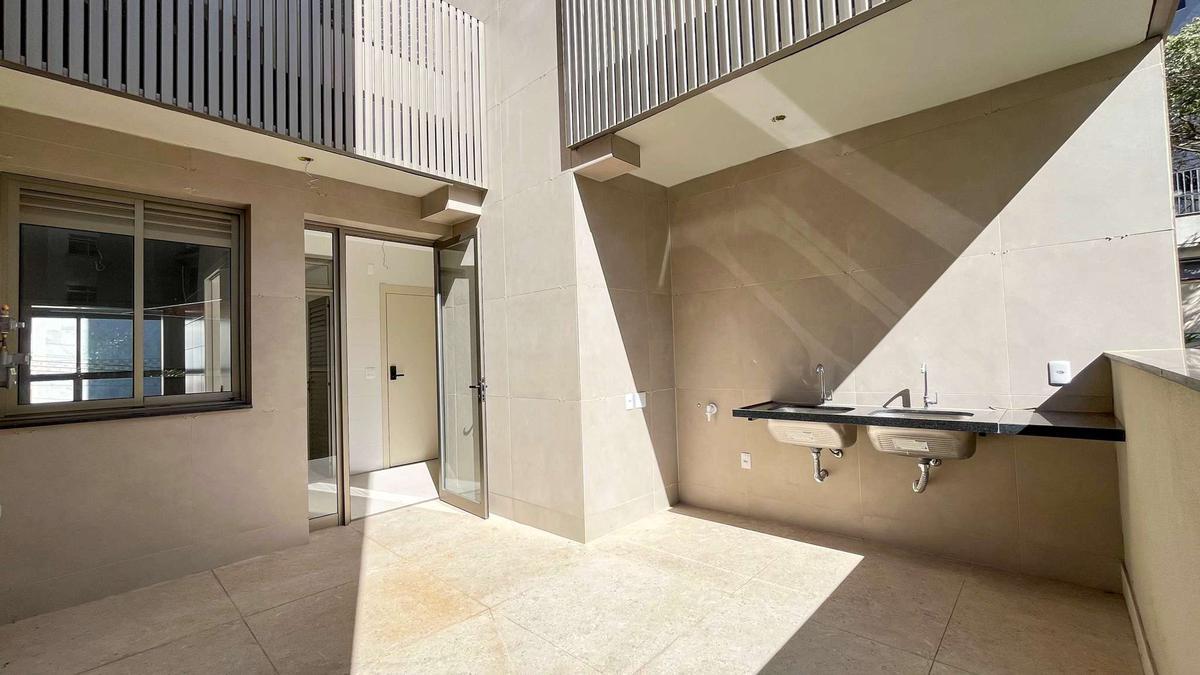 Apartamento, Cruzeiro, 4 Quartos, 4 Vagas, 2 Suítes