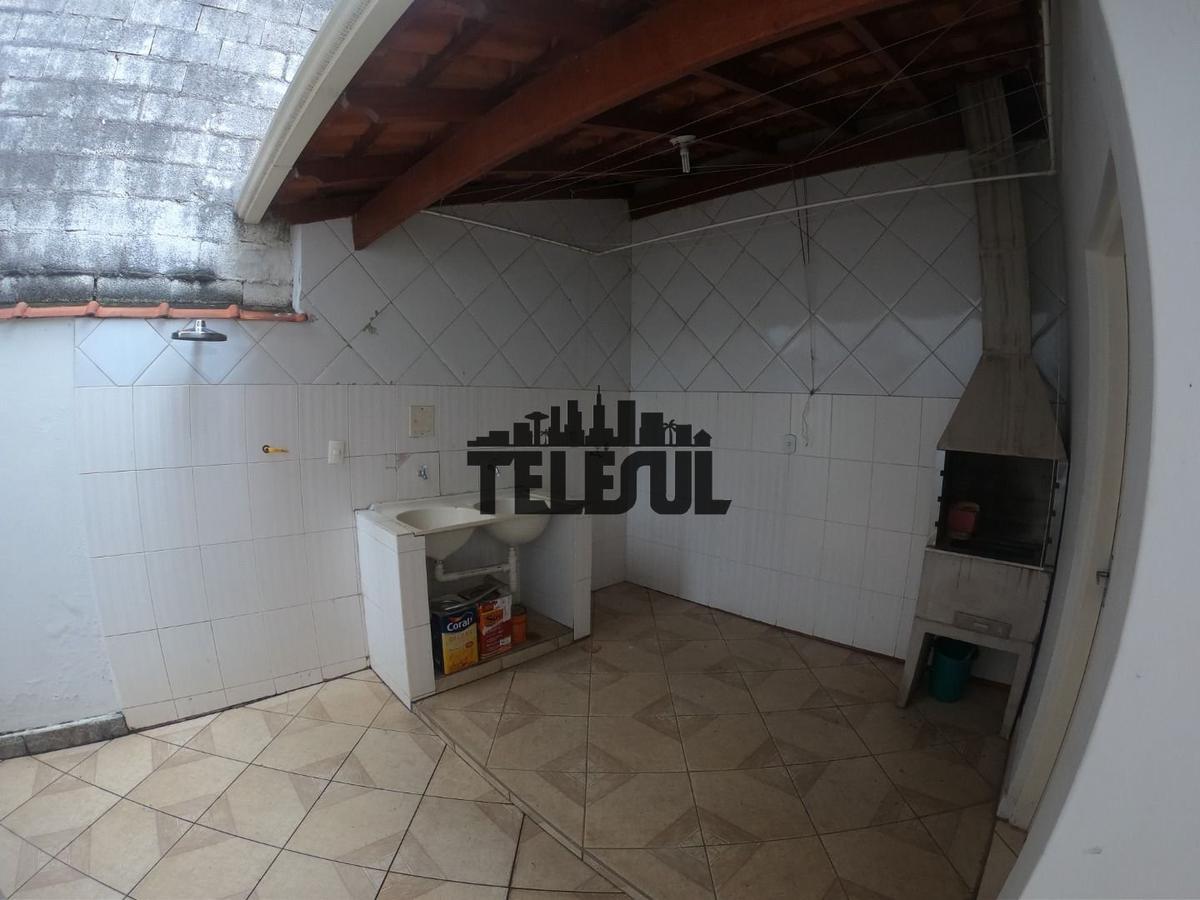 Casa, Jardim Ribeiro, 3 Quartos, 2 Vagas, 1 Suíte