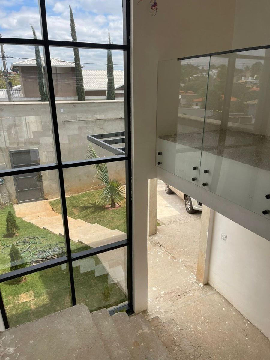 Casa, Trevo, 5 Quartos, 4 Vagas, 2 Suítes