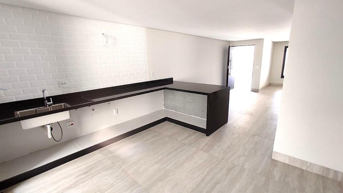 Casa, Jaraguá, 4 Quartos, 3 Vagas, 1 Suíte