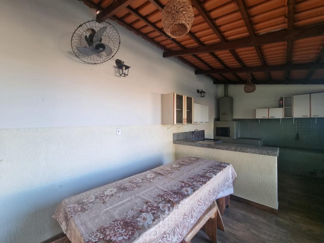 Casa, Centro, 4 Quartos, 6 Vagas, 1 Suíte