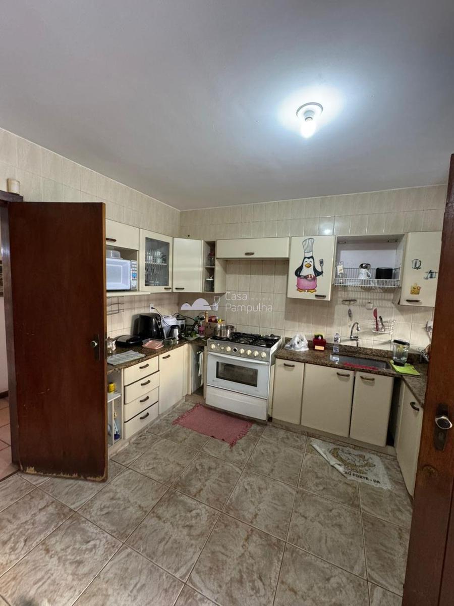 Casa, Jaraguá, 8 Quartos, 4 Vagas, 2 Suítes
