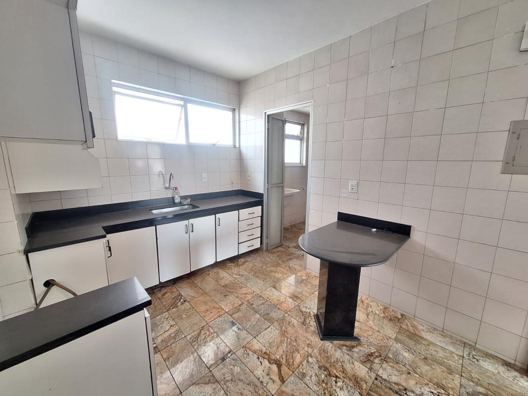Apartamento, Colégio Batista, 4 Quartos, 2 Vagas, 1 Suíte
