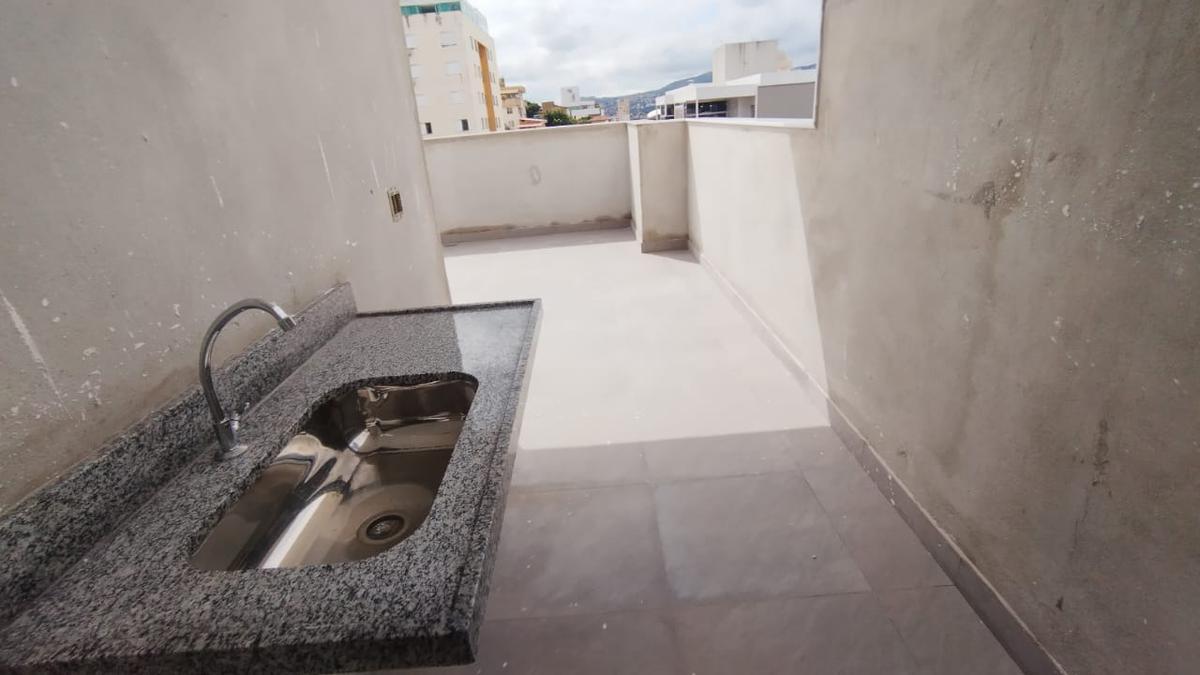 Cobertura, Sagrada Família, 3 Quartos, 3 Vagas, 1 Suíte