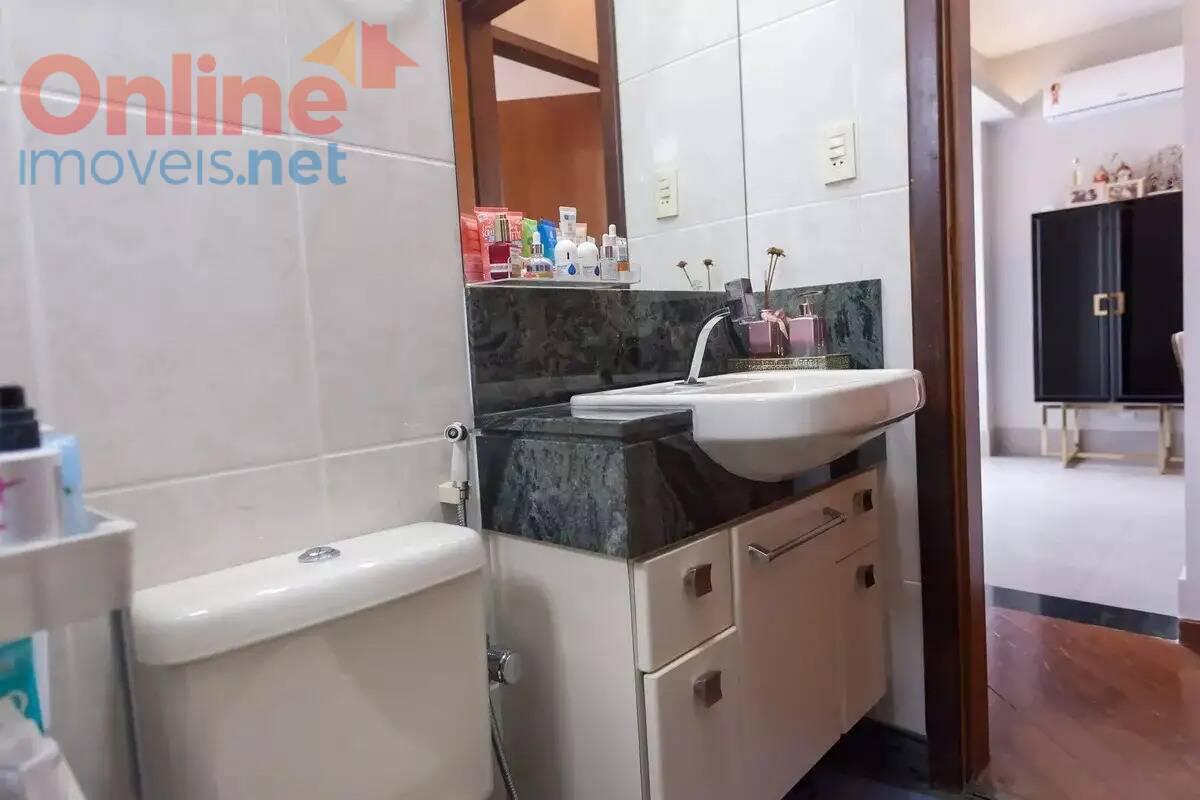 Apartamento, Estoril, 2 Quartos, 0 Vaga, 1 Suíte