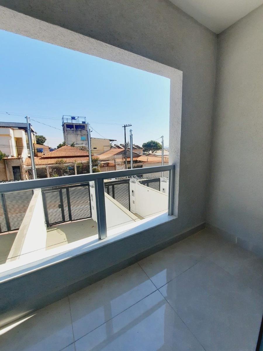 Casa, Floramar, 2 Quartos, 1 Vaga, 2 Suítes