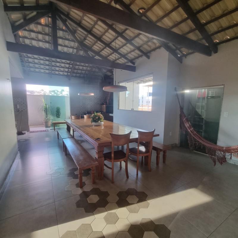 Casa, Tirol, 4 Quartos, 2 Vagas, 1 Suíte