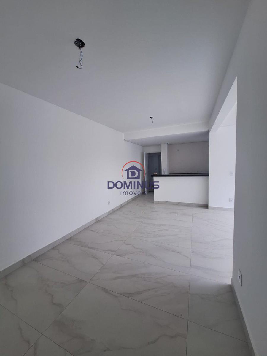 Apartamento, Sagrada Família, 3 Quartos, 2 Vagas, 1 Suíte