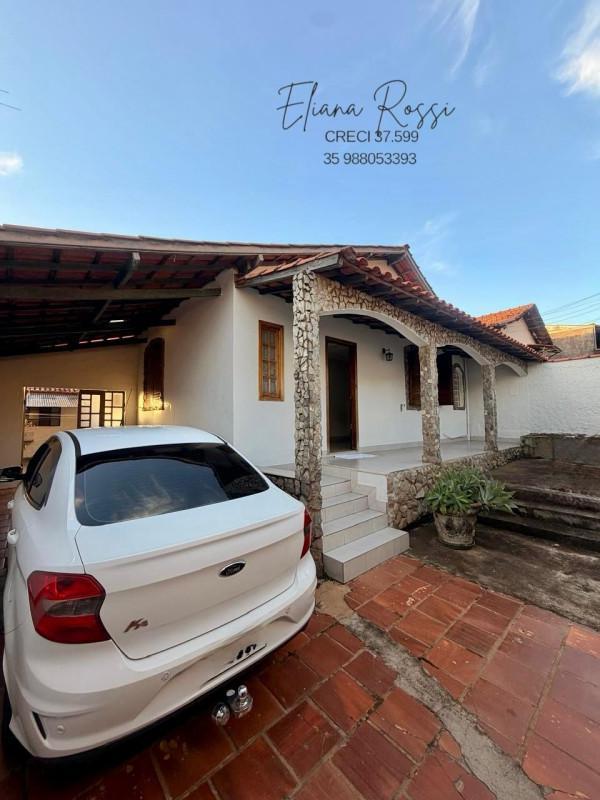 Casa, Pinheiros, 3 Quartos, 3 Vagas, 1 Suíte
