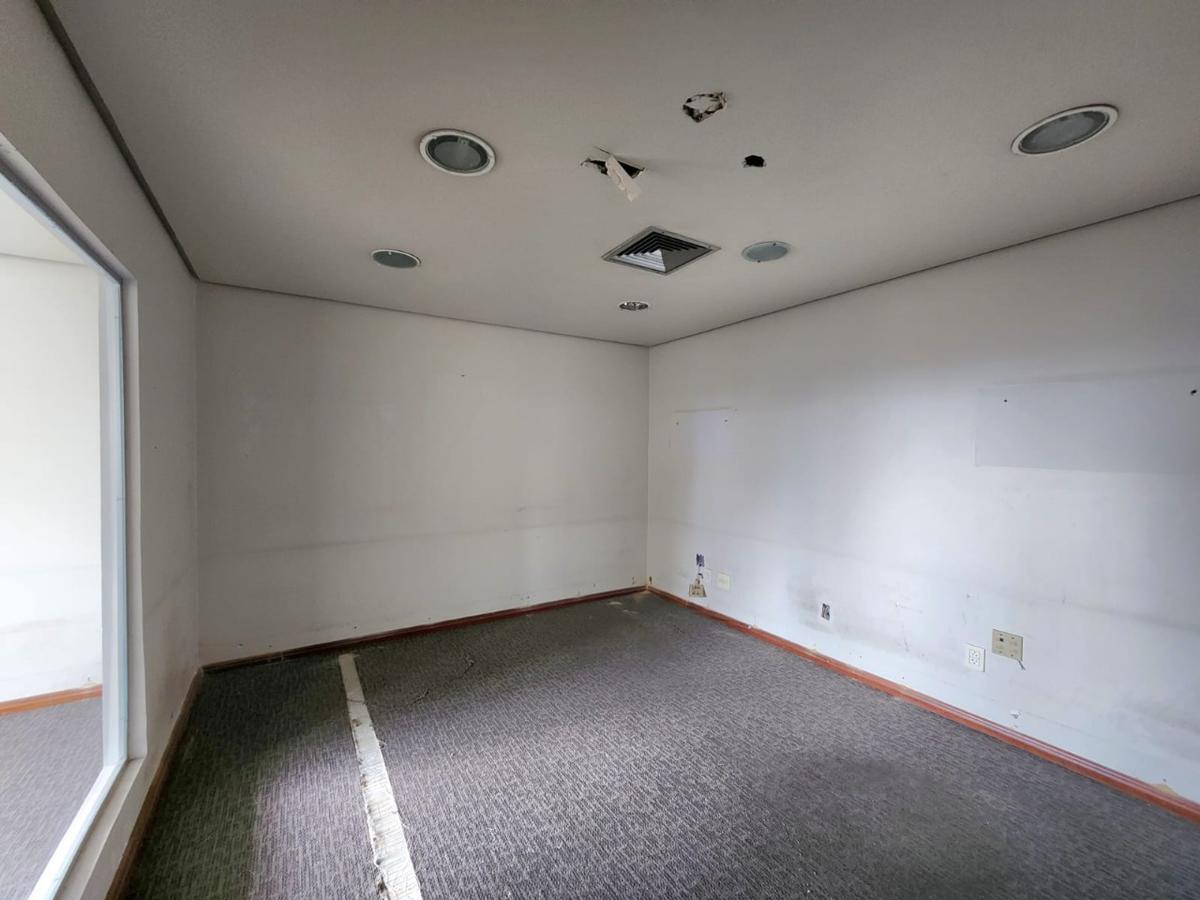 Andar, Centro, 0 Quarto, 11 Vagas