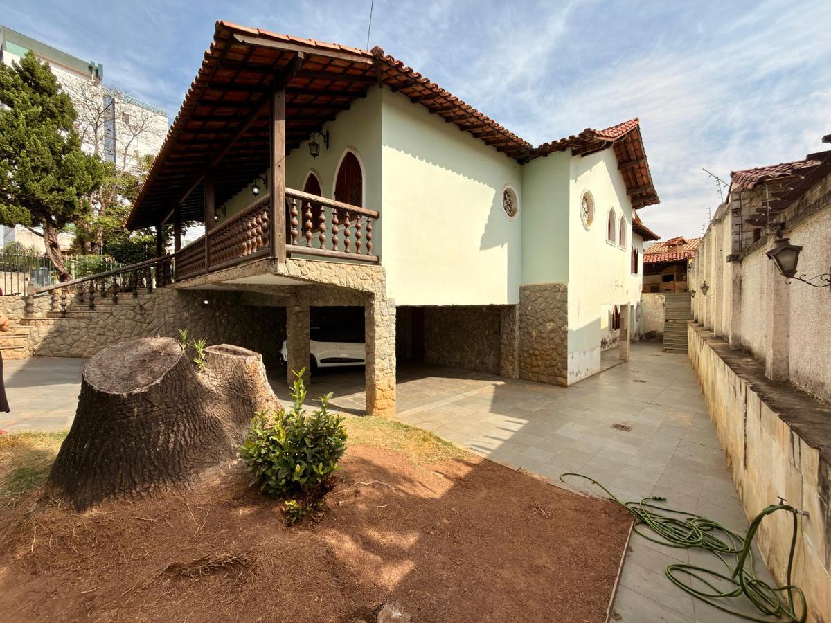 Casa, Itapoã, 4 Quartos, 6 Vagas, 3 Suítes