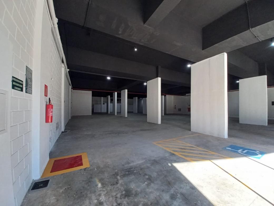 Loja, Prado, 22 Vagas