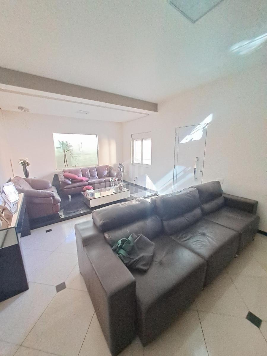 Casa, Carlos Prates, 3 Quartos, 2 Vagas, 1 Suíte