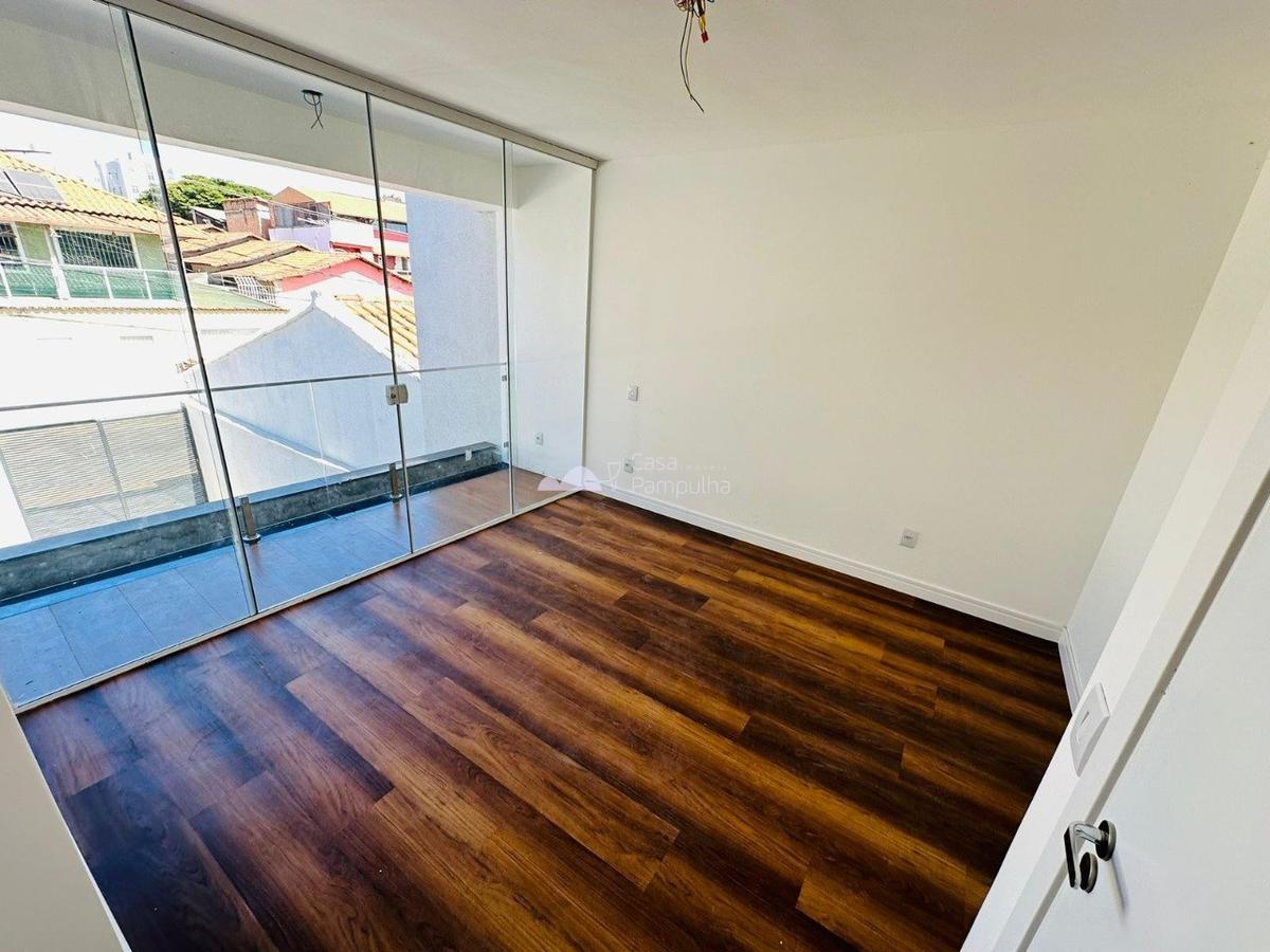 Casa, Santa Branca, 3 Quartos, 2 Vagas, 1 Suíte