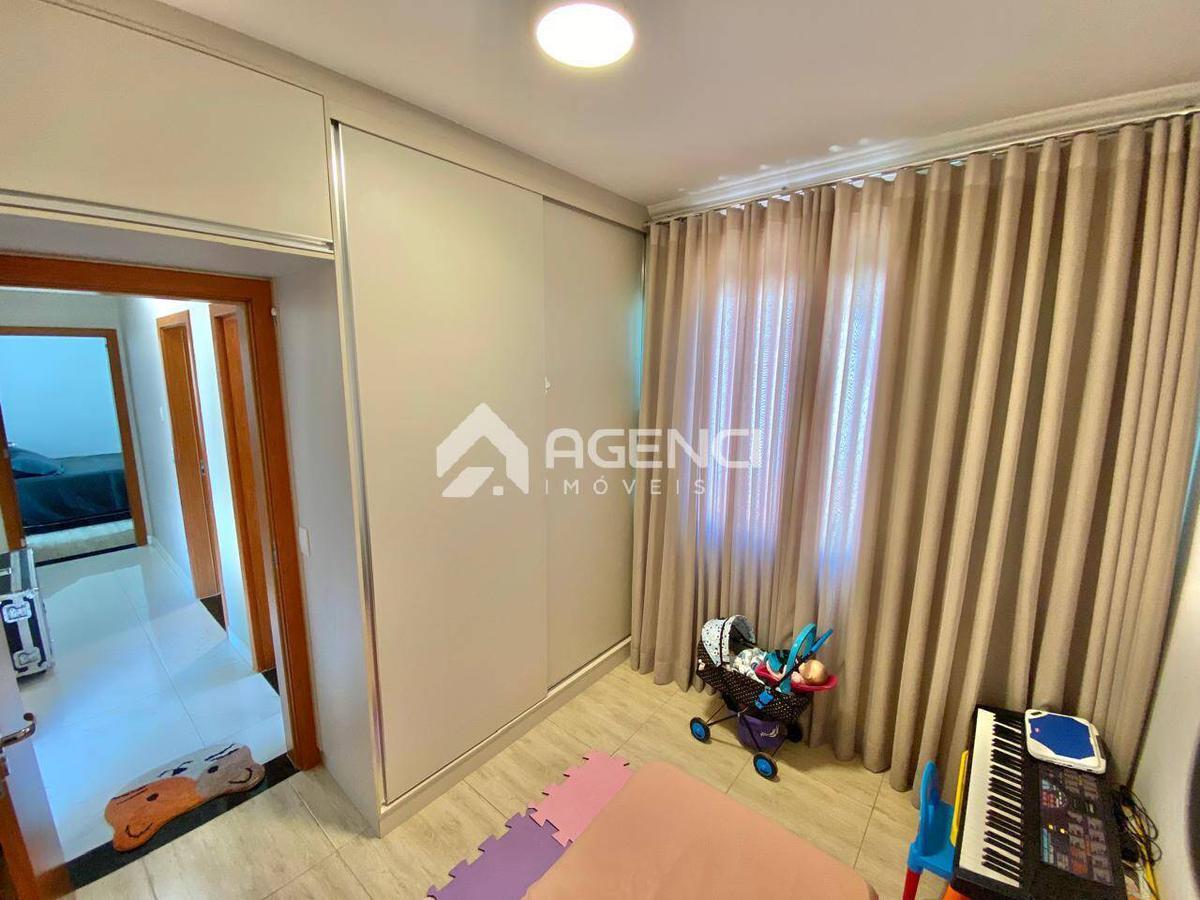 Apartamento, Cabral, 3 Quartos, 0 Vaga, 1 Suíte