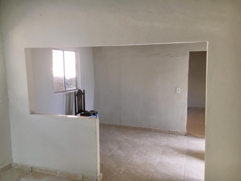 Casa, Morro da Cruz, 2 Quartos, 0 Vaga