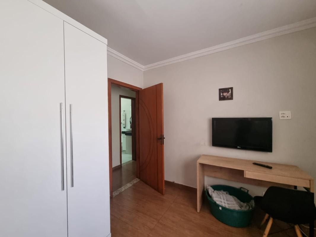 Casa, Jardim Riacho das Pedras, 4 Quartos, 5 Vagas, 1 Suíte