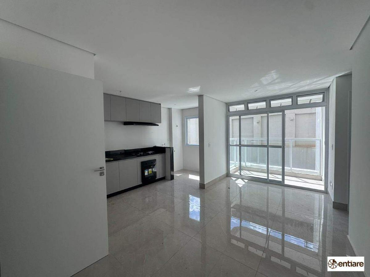 Apartamento, Centro, 2 Quartos, 2 Vagas, 1 Suíte