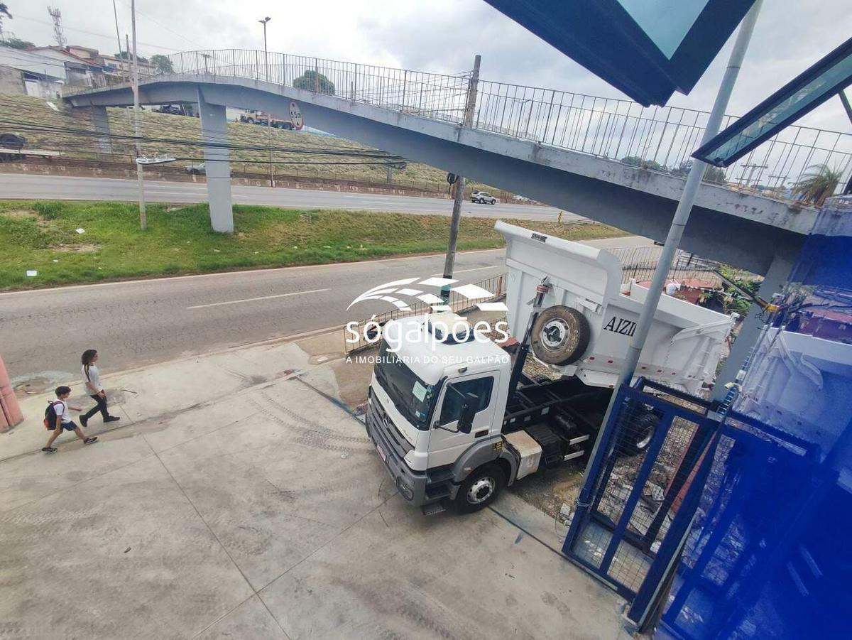 Galpão, Vila Oeste