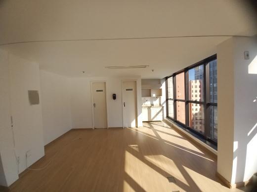 Sala, Centro, 0 Quarto, 1 Vaga