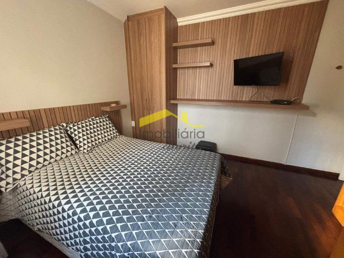 Apartamento, Estoril, 2 Quartos, 1 Vaga, 1 Suíte