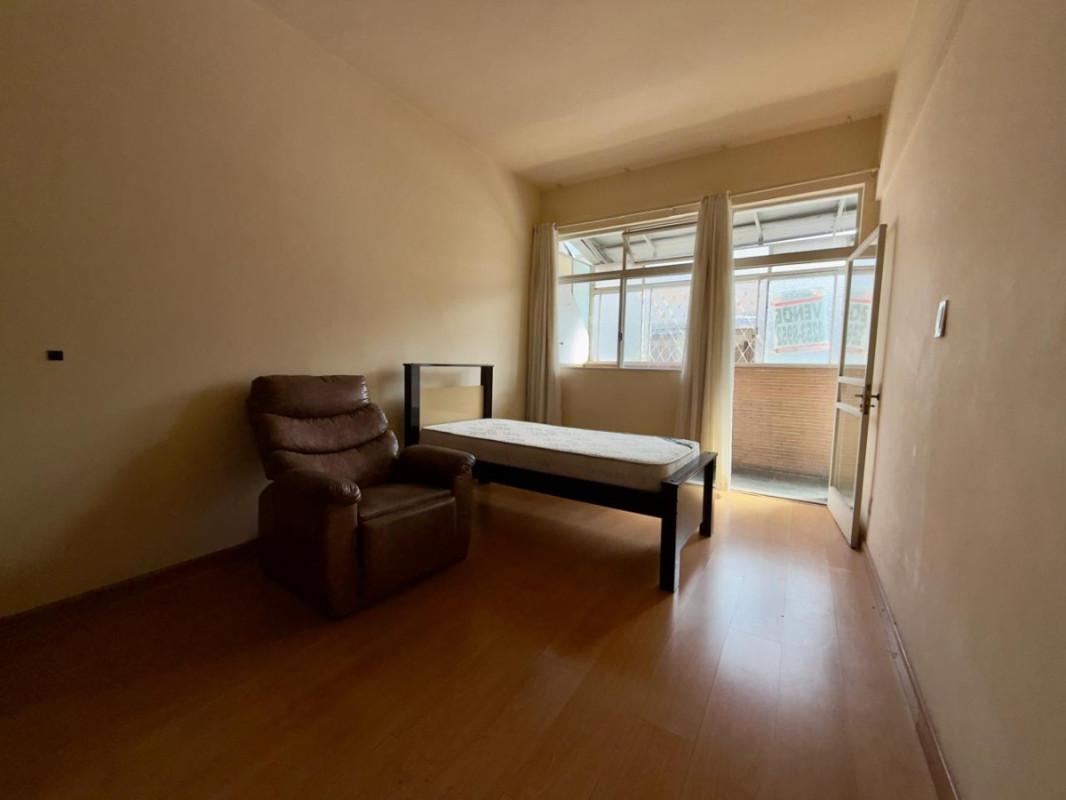 Apartamento, Centro, 2 Quartos, 0 Vaga, 1 Suíte