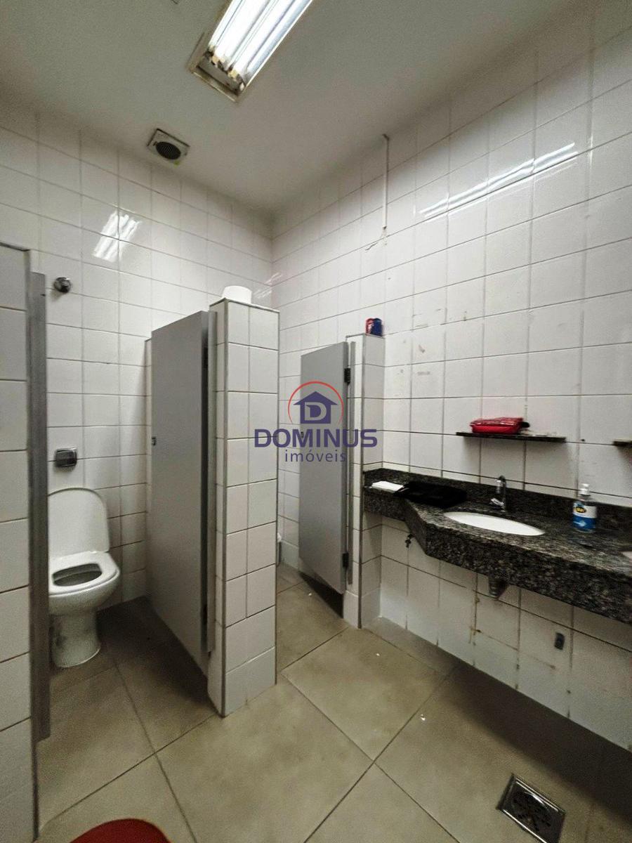 Galpão, São João Batista, 0 Quarto, 0 Vaga