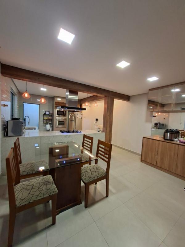 Casa, Novo Progresso, 4 Quartos, 4 Vagas, 1 Suíte