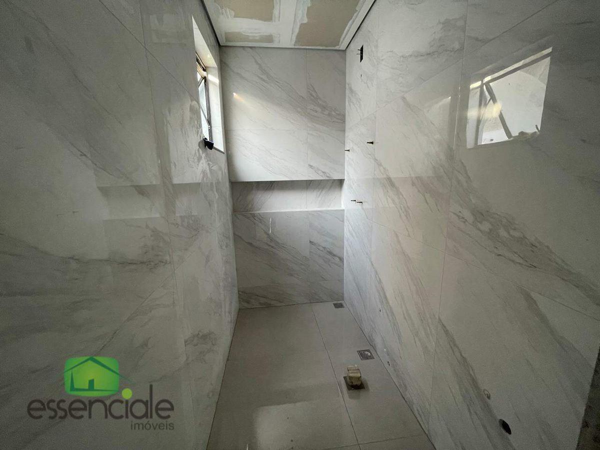 Casa, Europa, 3 Quartos, 3 Vagas, 1 Suíte