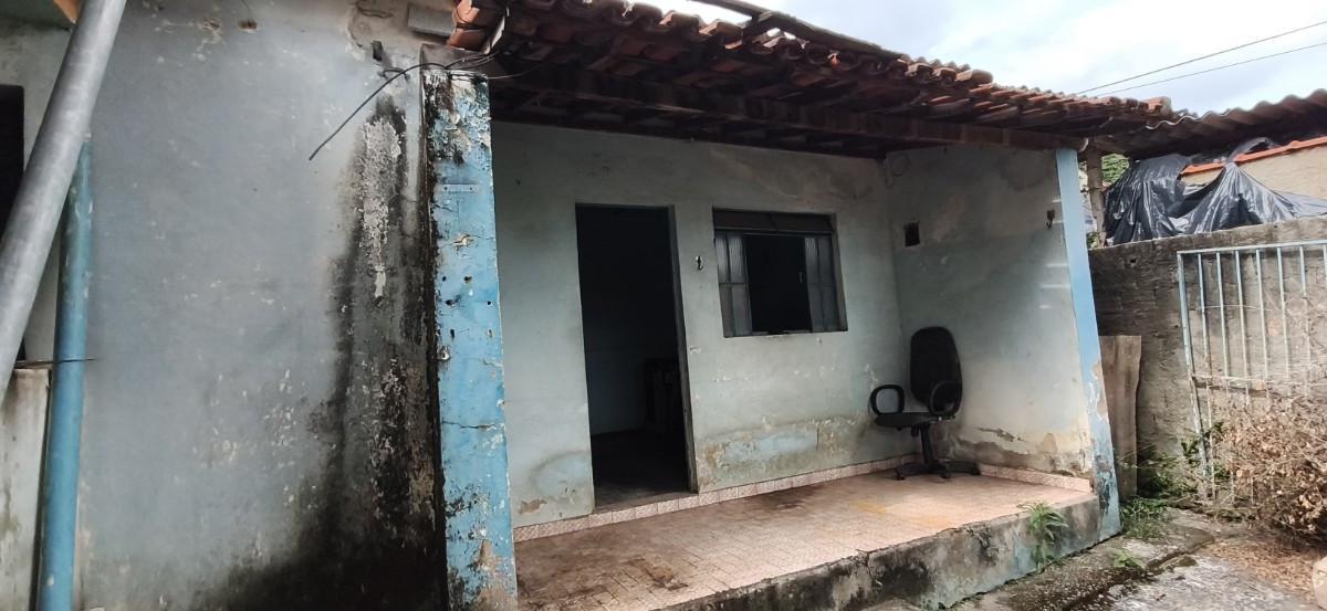 Casa, Santa Terezinha, 3 Quartos, 4 Vagas