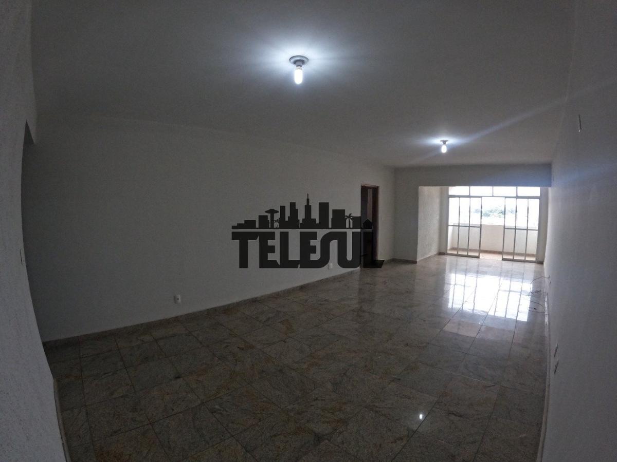 Apartamento, Centro, 3 Quartos, 2 Vagas, 1 Suíte