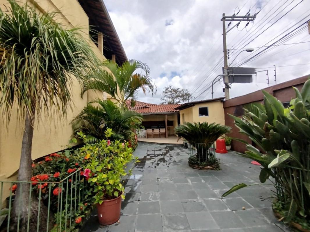 Casa, Carlos Prates, 3 Quartos, 2 Vagas