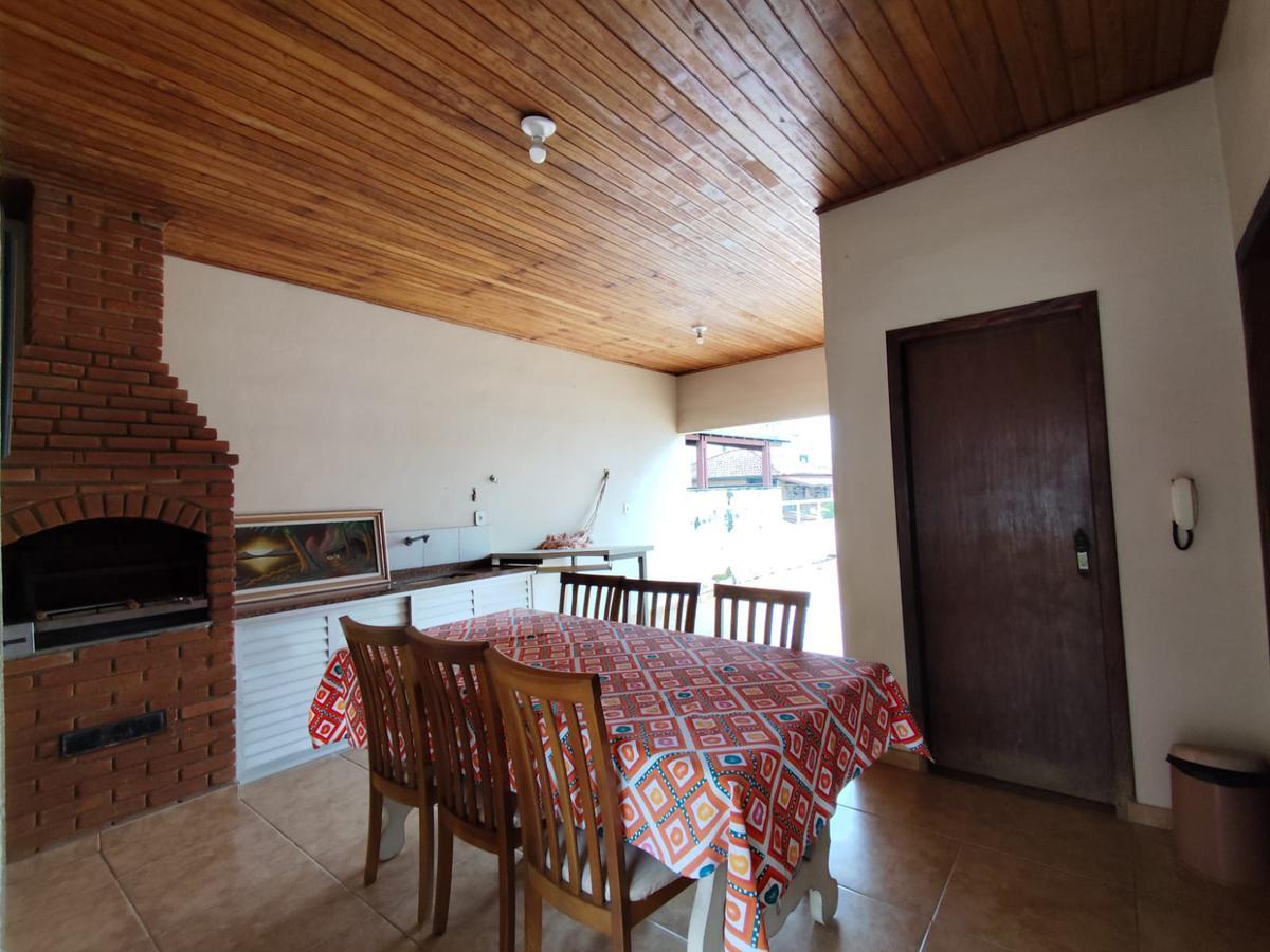 Casa, Padre Eustáquio, 6 Quartos, 2 Vagas, 2 Suítes