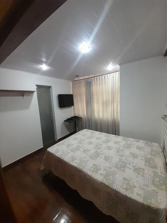 Casa, Camargos, 8 Quartos, 3 Vagas, 4 Suítes