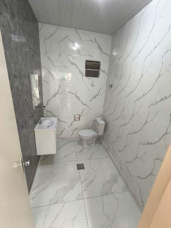 Casa Comercial, Planalto, 0 Quarto, 1 Vaga