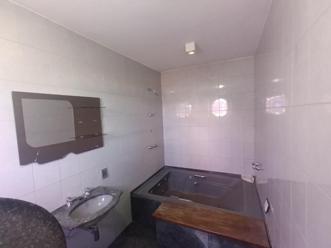 Apartamento, Sagrada Família, 2 Quartos, 1 Vaga