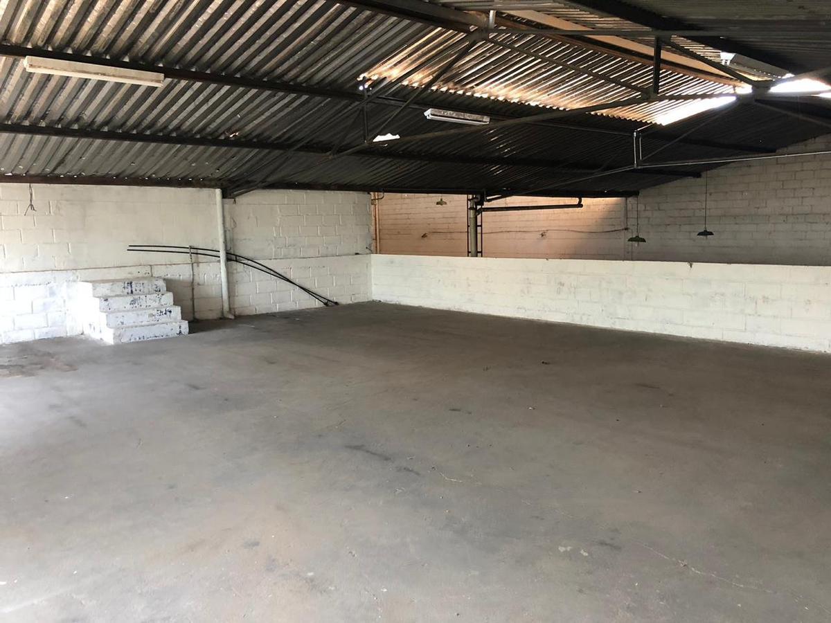 Galpão, São Francisco, 0 Quarto, 0 Vaga