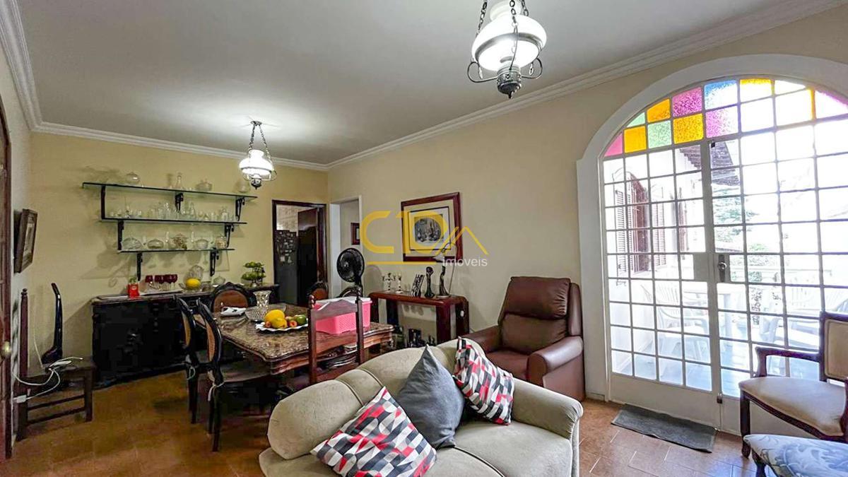 Casa, Cidade Nova, 7 Quartos, 2 Vagas, 1 Suíte