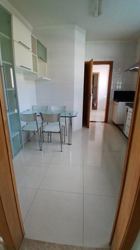 Apartamento, São José, 4 Quartos, 2 Vagas, 2 Suítes