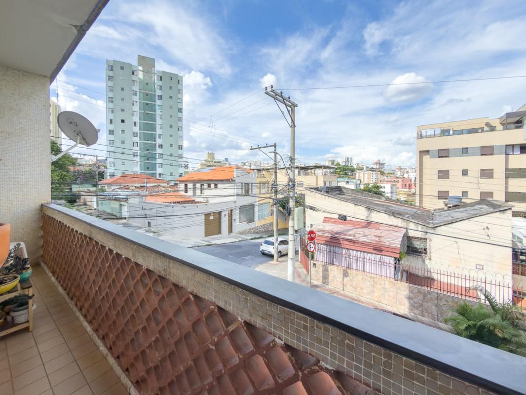 Apartamento, Floresta, 2 Quartos, 0 Vaga