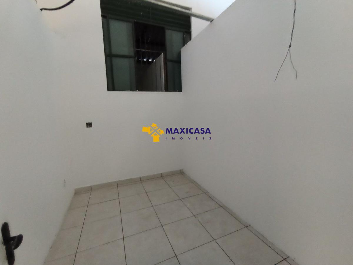 Galpão, Céu Azul, 0 Quarto, 0 Vaga