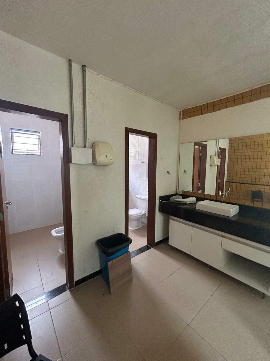 Casa Comercial, Nova Suíssa, 8 Quartos, 10 Vagas