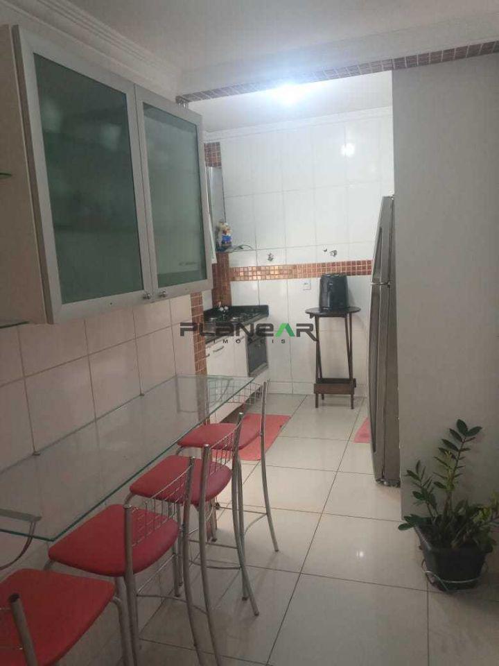 Casa, Tropical, 3 Quartos, 1 Vaga, 1 Suíte