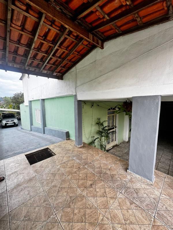 Casa, Centro, 3 Quartos, 3 Vagas, 1 Suíte