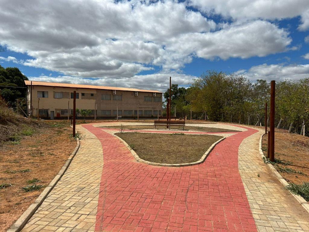 Lote, Centro, 0 Quarto, 0 Vaga